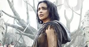 Kalki 2 में दीपिका पादुकोण को 33 साल की साउथ एक्ट्रेस ने किया रिप्लेस, प्रभास की मूवी में हुई एंट्री?