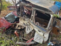 टिप्पर और ट्रक में आमने-सामने की भिड़ंत, हादसे में कार भी चपेट में आई, 1 की मौत, 6 घायल