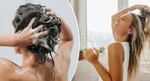 शैंपू से पहले बालों में लगाएं ये प्राकृतिक जेल, रूखे-बेजान बाल बनेंगे रेशमी, टूटना होगा कम
