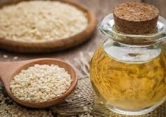 सफेद तिल रोज कितना खाना चाहिए,जानिए इसके जबरदस्त फायदे…