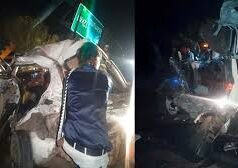 आरंग में सड़क हादसा : तेज रफ्तार टाटा विस्टा डिवाइडर से टकराई, तीन युवकों की मौके पर मौत, एक गंभीर