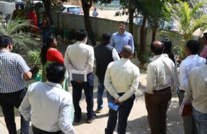 कलेक्टर ने आदिवासी बहुल लैलूंगा में योजनाओं और शासकीय आधारभूत संरचनाओं का किया अवलोकन