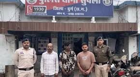 अवैध सट्टे पर पुलिस की बड़ी कार्रवाई, मछली मार्केट से तीन आरोपी रंगे हाथ गिरफ्तार