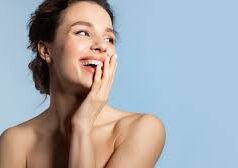 आयुर्वेदिक सुपरफूड्स से पाएं जवां और चमकदार त्वचा