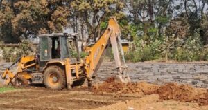 बेलसोंडा में सरकारी जमीन को प्रशासन ने किया अतिक्रमण मुक्त