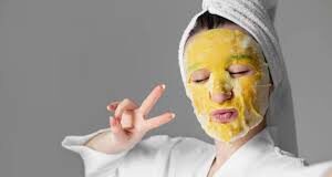 बिना खर्च के पाएं खूबसूरत स्किन, इस आसान फेस मास्क से आएगा बेदाग और नेचुरल ग्लो