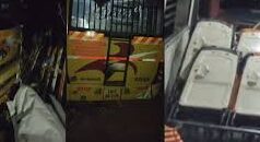 सामूहिक विवाह में शामिल होने जा रहे 54 जोड़ों की बस गड्ढे में गिरी, सभी घायल