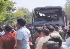 70 यात्रियों से भरी हाई स्पीड बस खड़गपुर में पलटी, महिला की मौत, 20 घायल…