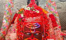 महाकाल मंदिर में होली की धूम बाबा को लगाया गुलाल, उमड़ा जन सैलाब…