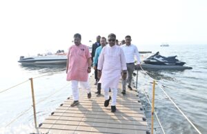 वनमंत्री केदार कश्यप ने ठेमली आईलैंड का किया निरीक्षण