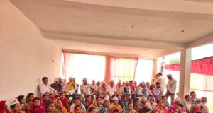 आप पार्टी ने किसानों को सरकार की किसान विरोधी नीतियों की दी जानकारी