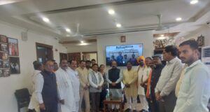 नगरी में फोरलेन सड़क व तालाब सौंदर्यीकरण के लिए मंत्री से मांगी स्वीकृति, जल्द सौगात मिलने की उम्मीद