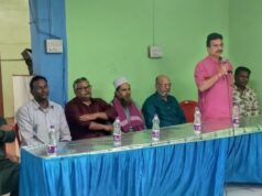 इंटक सचिव एके सिंह ने सुन्नी मदीना मस्जिद जाकर मुस्लिम समाज को दी ईद मुबारकबाद