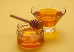 सुबह खाली पेट गिलोय-त्रिफला-शहद गुनगुने पानी में मिलाकर पीने से क्या होता है? जानिए फायदे..