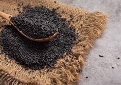 ब्लड शुगर कंट्रोल से लेकर ग्लोइंग स्किन तक, जानें कलौंजी के तेल के ये फायदे…