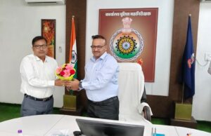 31 साल की सेवा के बाद माखनलाल पाण्डेय सेवानिवृत्त, बिलासपुर में गरिमामयी विदाई