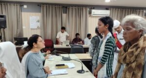 कलेक्टर चंदन त्रिपाठी ने साप्ताहिक समय-सीमा बैठक में की समीक्षा, जनगणना 2027 की तैयारियों पर जोर