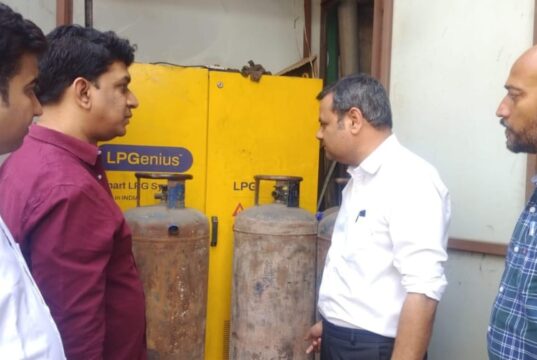 घरेलू एलपीजी सिलेंडरों के दुरुपयोग पर प्रशासन सख्त, रायगढ़ में होटलों व रेस्टोरेंट में औचक जांच