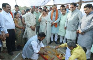 धरसींवा के सरोना में 100 बिस्तर वाले नवीन अस्पताल का भूमिपूजन, स्वास्थ्य सुविधाओं को मिलेगा बड़ा विस्तार