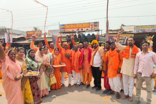 रामनवमी पर निषाद समाज की भव्य शोभायात्रा का हुआ भव्य स्वागत