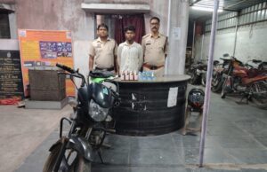 “ऑपरेशन आघात: रायगढ़ पुलिस का अवैध शराब कारोबार पर बड़ा प्रहार, 174 लीटर शराब जब्त”