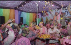 रतनपुर स्थित मंत्री निवास में होली मिलन समारोह, पारंपरिक फाग गीतों पर थिरके स्वास्थ्य मंत्री