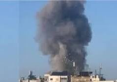 इजरायल ने बेरूत में फिर बरसाया बारूद, बहरीन में बजे हवाई हमले के सायरन