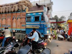 मेन मार्केट में भारी वाहनों की मनमानी पर अब लगेगी ब्रेक, प्रशासन ने कसी कमर