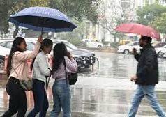 बढ़ती गर्मी के बीच देश में IMD की चेतावनी इन 12 राज्यों में होगी झमाझम बारिश…