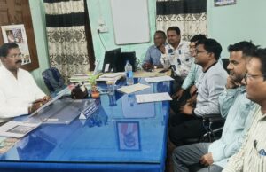 पदोन्नति आदेश जल्द करें जारी, नहीं तो कार्यालय का होगा घेराव