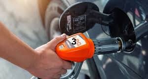 होली से पहले आम लोगों को पेट्रोल-डीजल पर मिली गुड न्यूज, सरकार ने बनाया बड़ा प्लान!