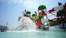 पुणे के वॉटर पार्क में स्लाइड से गिरने के बाद 37 वर्षीय महिला गंभीर रूप से घायल टूटी रीढ़ की हड्डी…