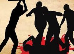 कार्रवाई के दौरान आबकारी टीम पर हमला, आरक्षक की वर्दी फाड़कर की मारपीट, मामला दर्ज