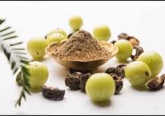 आंवले के साथ मिश्री खाने से सेहत को हो सकते हैं ये खास जबरदस्त फायदे….