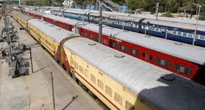 भारतीय रेलवे ने गर्मियों की भीड़ से परेशान यात्रियों के लिए बड़ी खुशखबरी,रेलवे ने चलाए18,262 समर स्पेशल ट्रेनें..