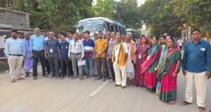 श्रीरामलला दर्शन योजना: रायगढ़ जिले के 104 तीर्थयात्री अयोध्या धाम के लिए रवाना