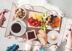 ब्रेकफास्ट में खाएं ये 5 चीजें और रहें दिनभर एनर्जेटिक…..