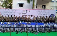 बस्तर के पांच जिलों में 35 माओवादियों का समर्पण, 11 करोड़ का सोना बरामद