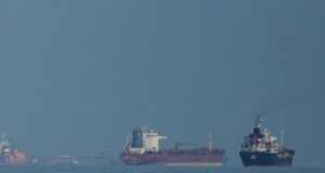 होर्मुज पर अमेरिका की पहरेदारी! ईरान के खिलाफ समुद्री नाकाबंदी से बढ़ा तनाव, अब आगे क्या होगा?