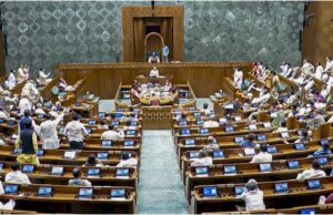 लोकसभा में पास नहीं हो पाया महिला आरक्षण से जुड़ा बिल, सरकार को नहीं मिला विपक्ष का साथ, जानें पक्ष-विपक्ष में कितने वोट पड़े