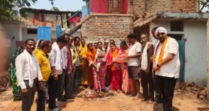 85 वर्षीय बुजुर्ग महिला ने किया भूमिपूजन, अब बनेगा नया रामायण मंडली भवन