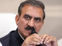 आर्थिक संकट का असर सत्ता पर, CM की आधी और मंत्रियों की 30% सैलरी रुकेगी