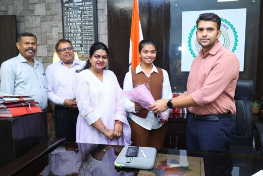 रायगढ़ जिले की आद्यशा ने रचा इतिहास: सीबीएसई 10वीं में 99.8% अंक के साथ प्रदेश में अव्वल,कलेक्टर ने किया सम्मानित