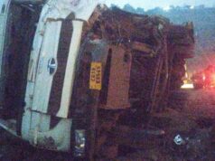 किरंदुल रिंग रोड नंबर 4 पर बेलगाम रफ्तार, हाईवा ने स्वागत गेट को मारी टक्कर