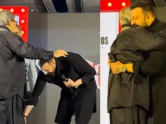 किसके आगे झुके 66 साल के संजय दत्त? देखते ही स्टेज पर छुए पैर, फैन हुए भावुक