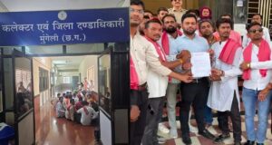 कलेक्टर ऑफिस विवाद पर प्रशासन ने कहा, आवेदन फेंकने का सवाल ही नहीं, हर नागरिक और उसके सुझाव का सम्मान