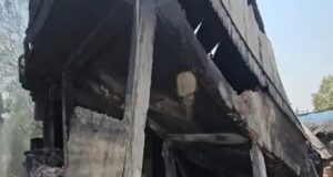 पटाखा-प्लास्टिक दुकान कांड: लापरवाही उजागर, कमिश्नर का 24 घंटे का अल्टीमेटम