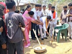 वार्ड क्रमांक 38 में ₹13 लाख की लागत से महापौर जीवर्धन चौहान ने नाली निर्माण कार्य का भूमिपूजन किया