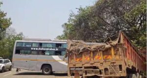 केशकाल के पास सड़क हादसा, बस-ट्रक टक्कर में दर्जनभर यात्री घायल