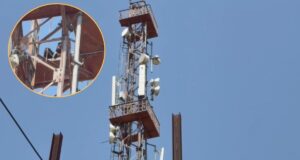 युवक का हाईवोल्टेज ड्रामा, मोबाइल टावर पर चढ़ा, पुलिस की घंटों मशक्कत जारी